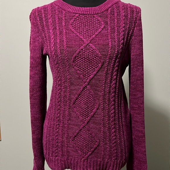 Old Navy Sweaters - ⭐️ OLD NAVY Fuchsia Cable Knit Sweater ⭐️
